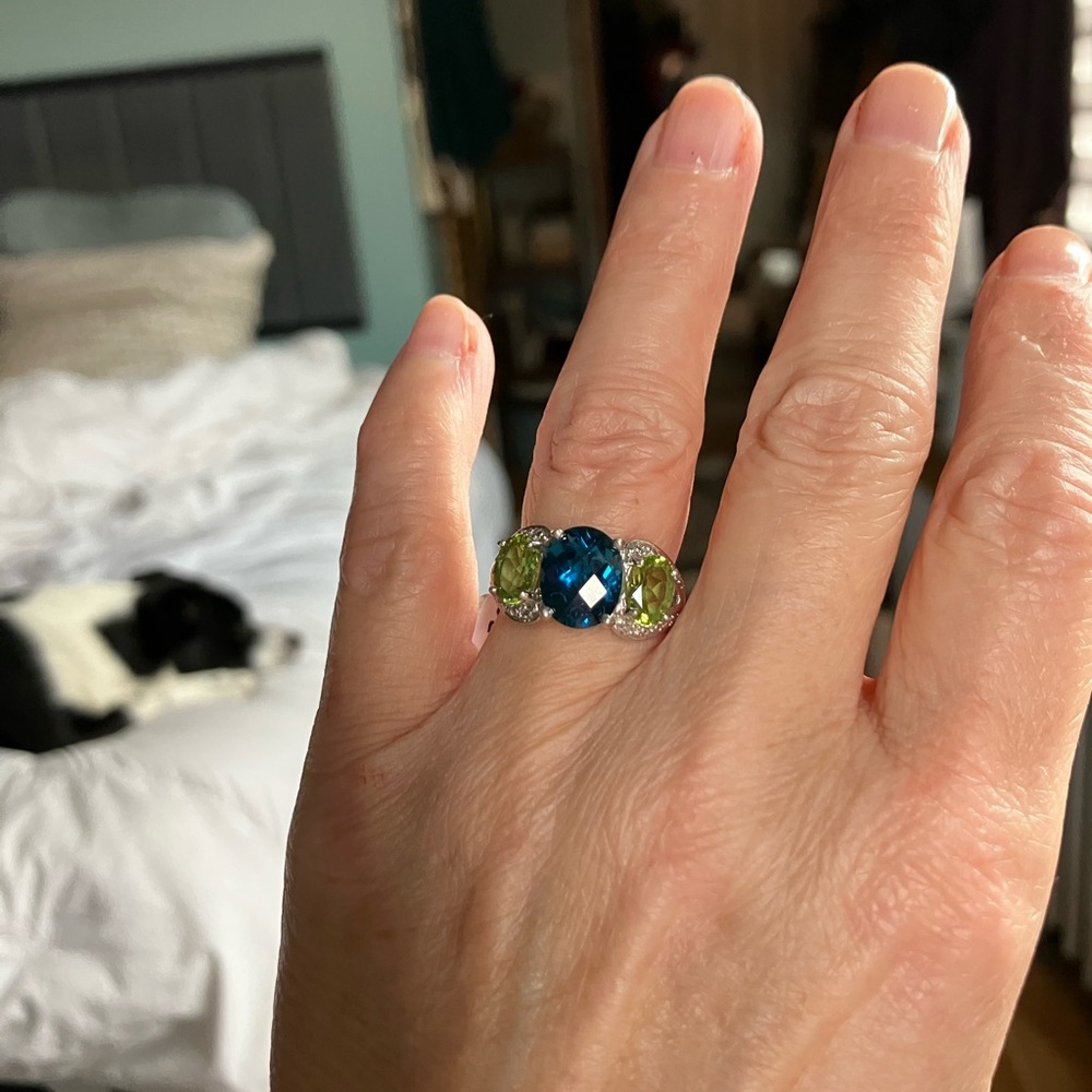 New! Geniune Tanzanite & Peridot SS Ring  w/ Diamond chip accent. - Picture 6 of 8